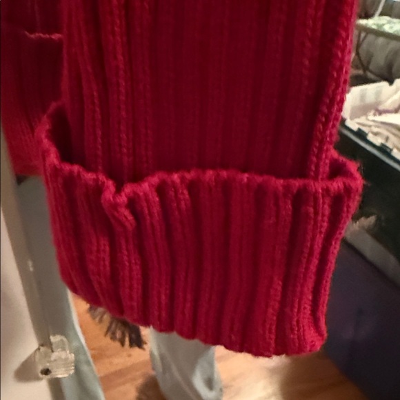 Red Large Ribbed Sweater - Picture 3 of 3